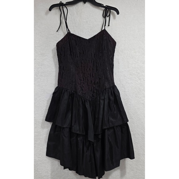 WB by Diamond Black Lace Bodice Tiered Ruffle Skirt Party Dress Bolero Set Sz 14 - Picture 2 of 16